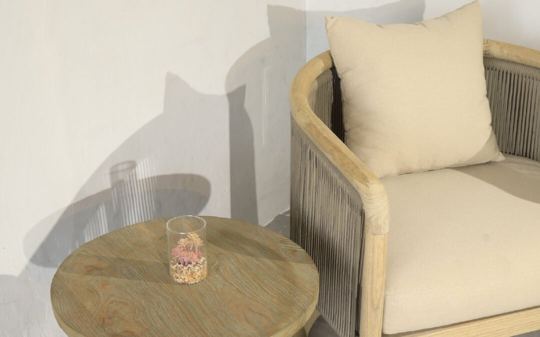 Why Curved Furniture Shapes are Dominating 2025 Collections