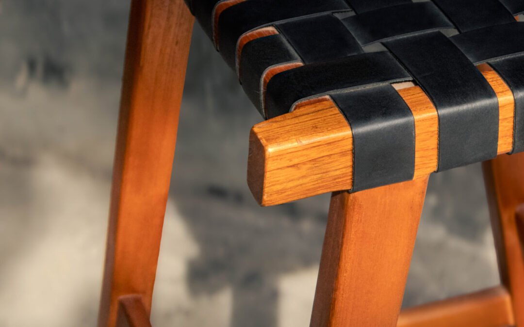 Premium Leather Woven Bar Stool – Elegant, Durable & Built for Your Modern Interior Projects