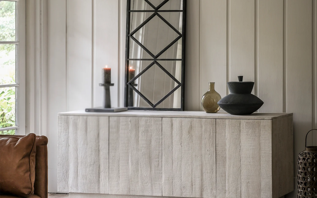 What is Whitewash Furniture and What Types of Furniture Are Best Suited for It?